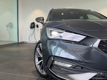 Used SEAT Leon 2025 for sale - 75451558: Photo