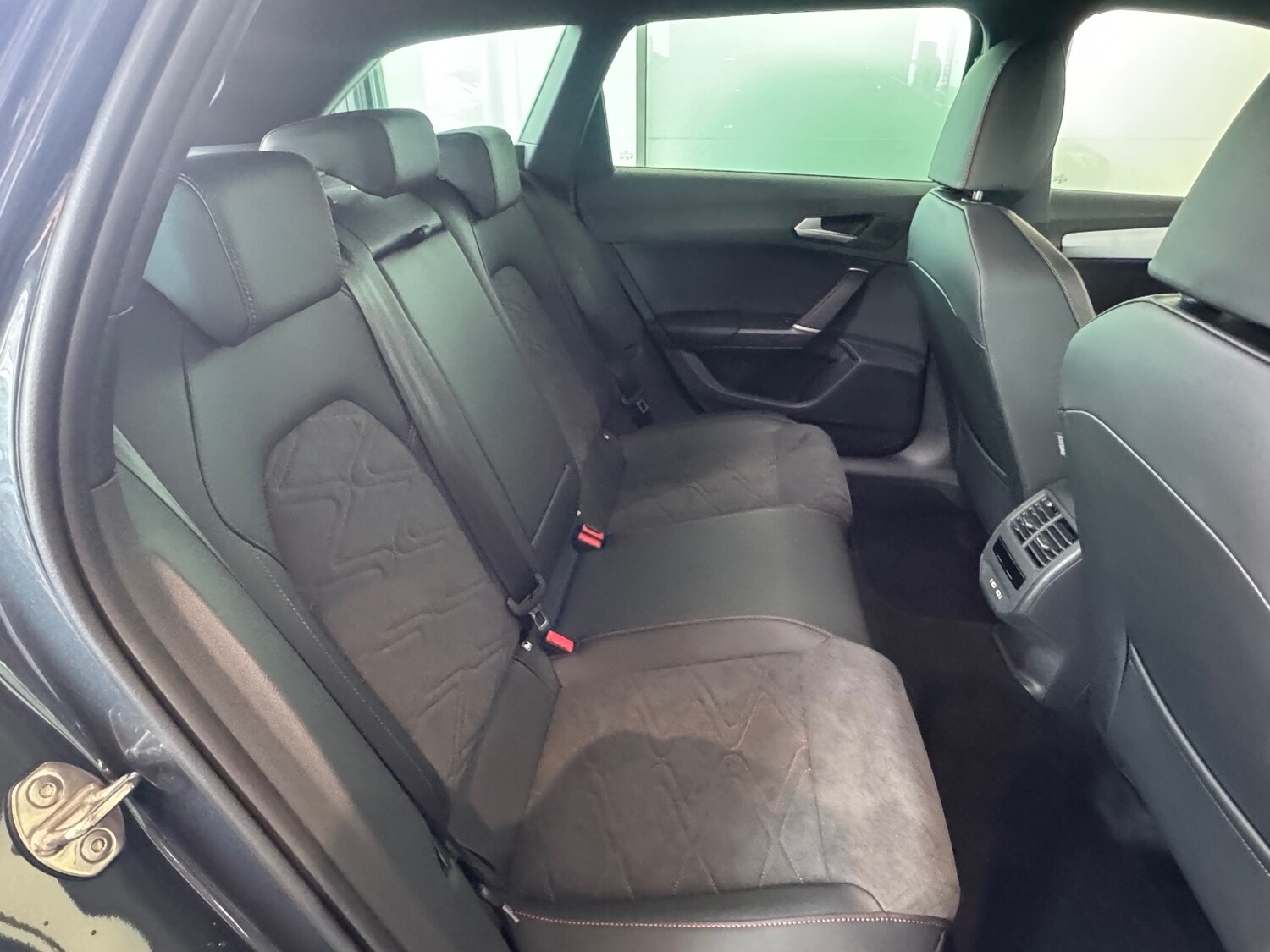 Used SEAT Leon 2025 for sale - 75451558: Photo 33