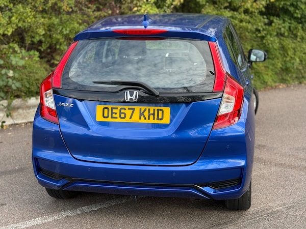 Used Honda Jazz 2018 for sale - 76302379: Photo 11