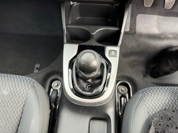 Used Honda Jazz 2018 for sale - 76302379: Photo 27