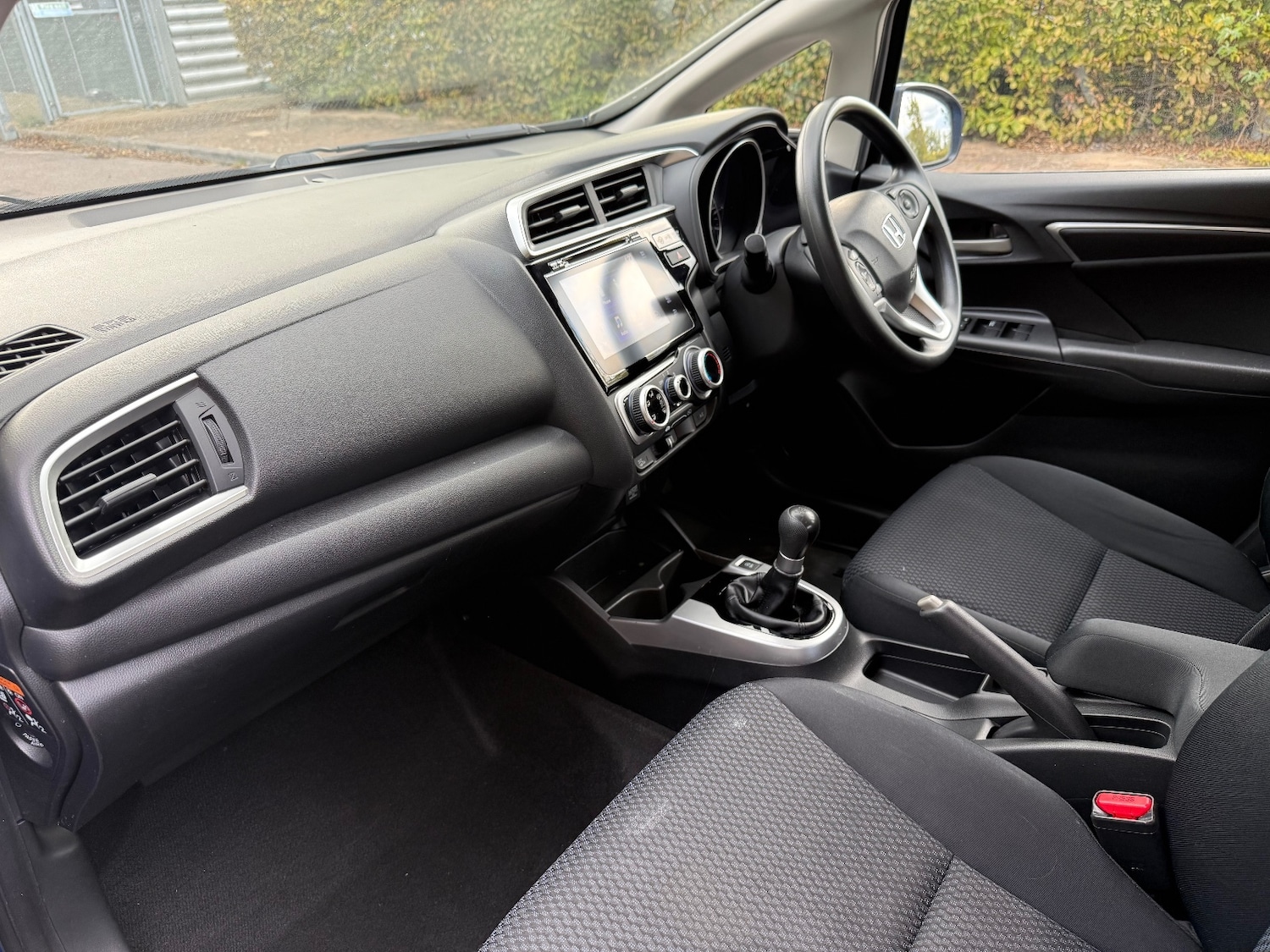 Used Honda Jazz 2018 for sale - 76302379: Photo 32