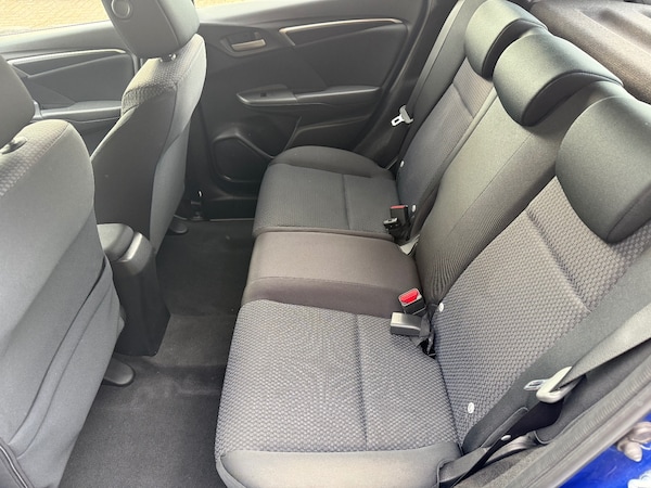 Used Honda Jazz 2018 for sale - 76302379: Photo 33