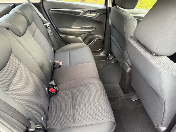 Used Honda Jazz 2018 for sale - 76302379: Photo 35