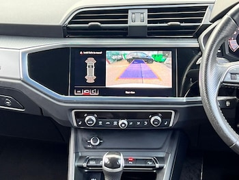 Used Audi Q3 2020 for sale - 76994606: Photo