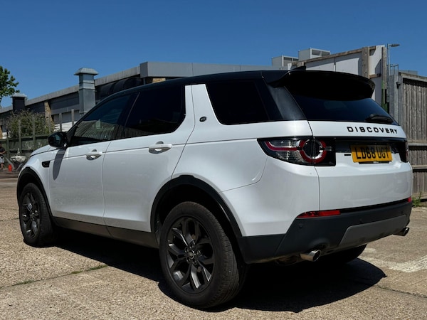 Used Land Rover Discovery Sport 2018 for sale - 75225372: Photo 8