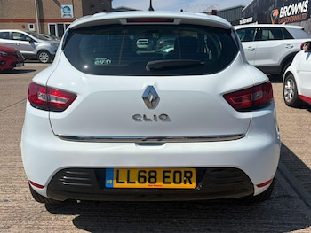 Used Renault Clio 2018 for sale - 79471841: Photo