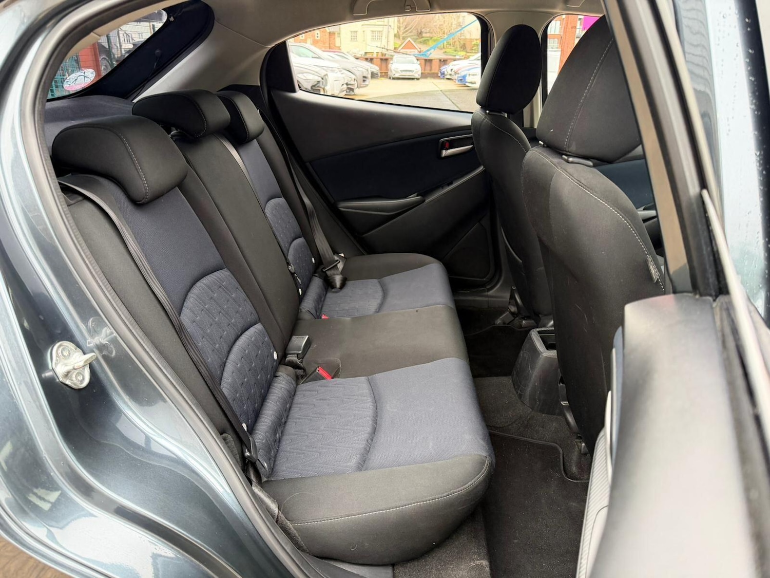 Used Mazda Mazda2 2015 for sale - 77191210: Photo 12