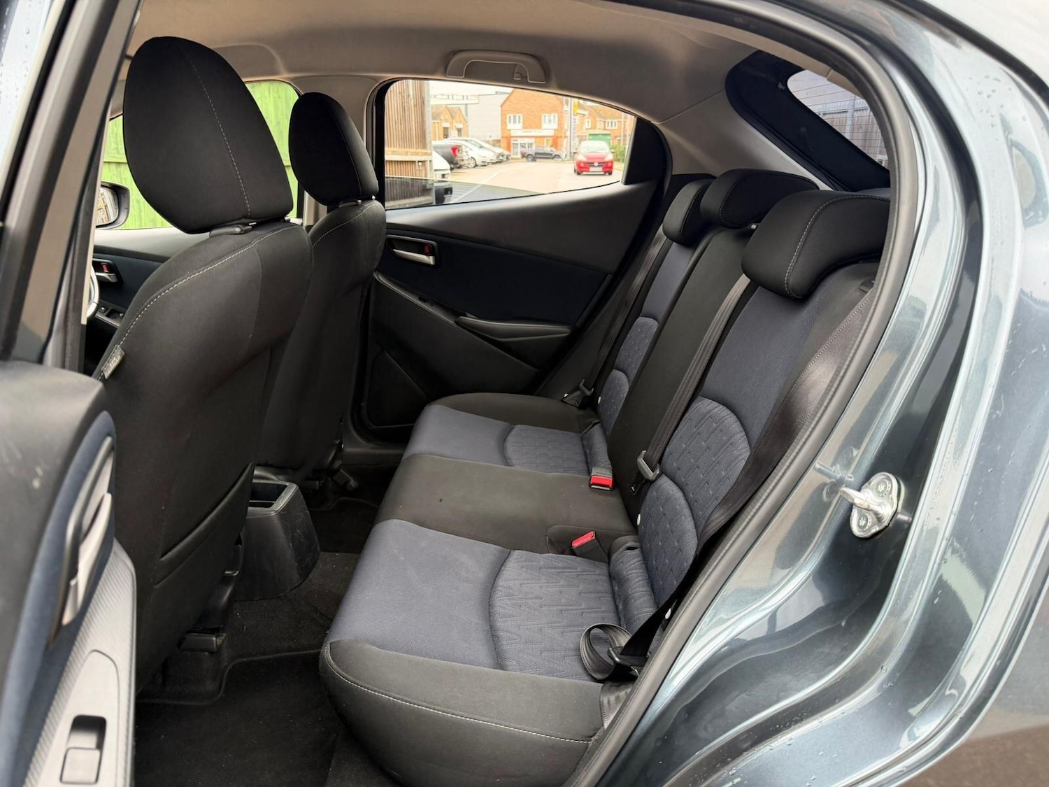 Used Mazda Mazda2 2015 for sale - 77191210: Photo 15