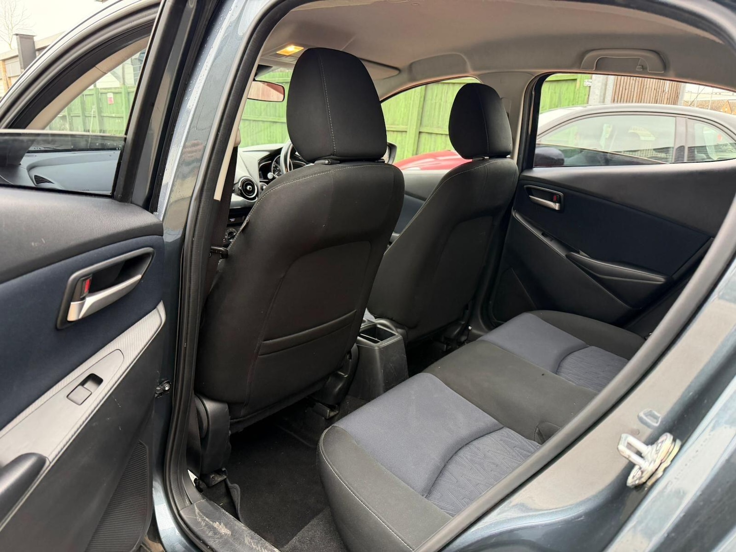 Used Mazda Mazda2 2015 for sale - 77191210: Photo 17