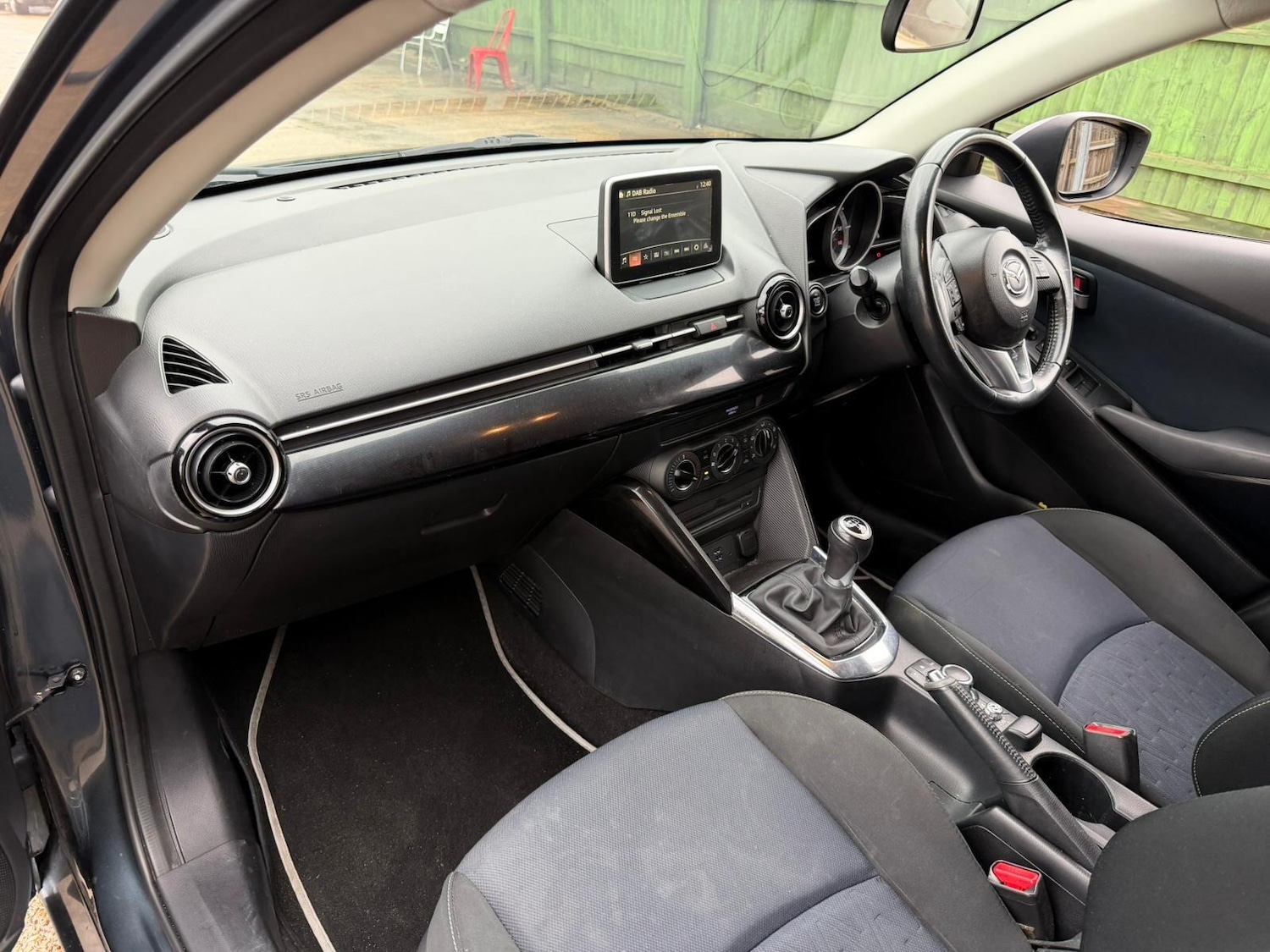 Used Mazda Mazda2 2015 for sale - 77191210: Photo 20