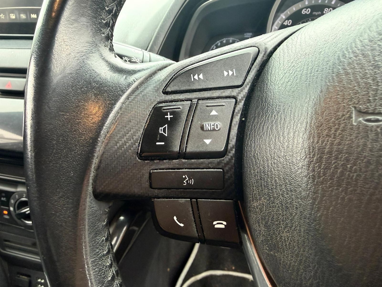 Used Mazda Mazda2 2015 for sale - 77191210: Photo 26