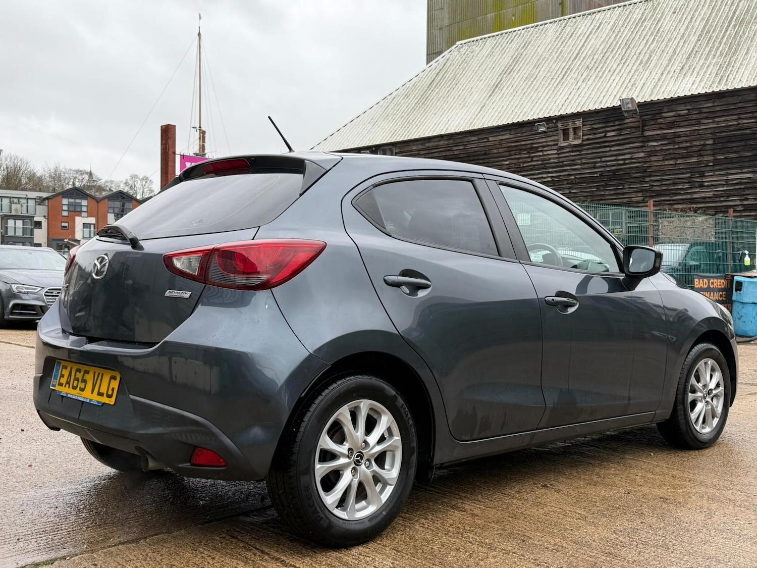 Used Mazda Mazda2 2015 for sale - 77191210: Photo 3