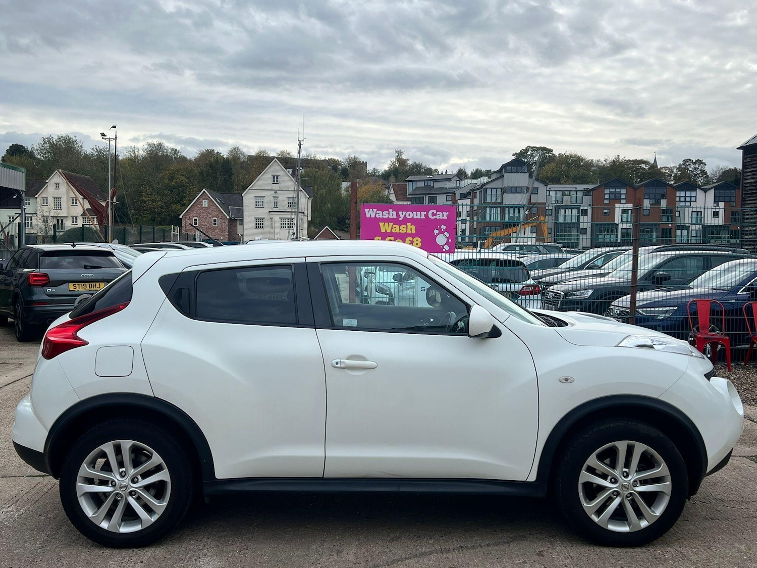 Used Nissan Juke 2011 for sale - 76399289: Photo 2