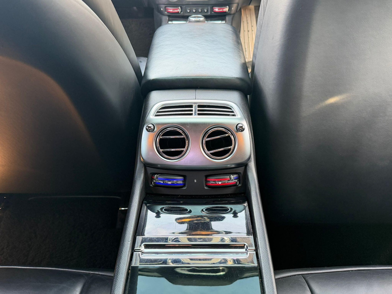 Used Rolls-Royce Wraith for sale - 77040727: Photo 31