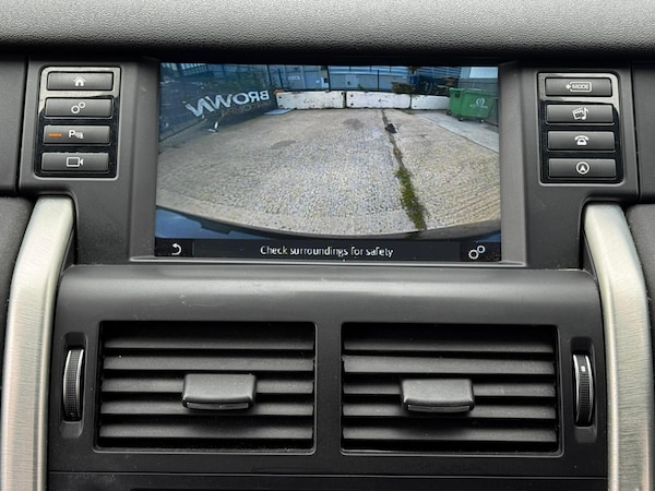 Used Land Rover Discovery Sport 2018 for sale - 76227624: Photo 2