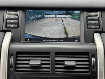 Used Land Rover Discovery Sport 2018 for sale - 76227624: Photo 2