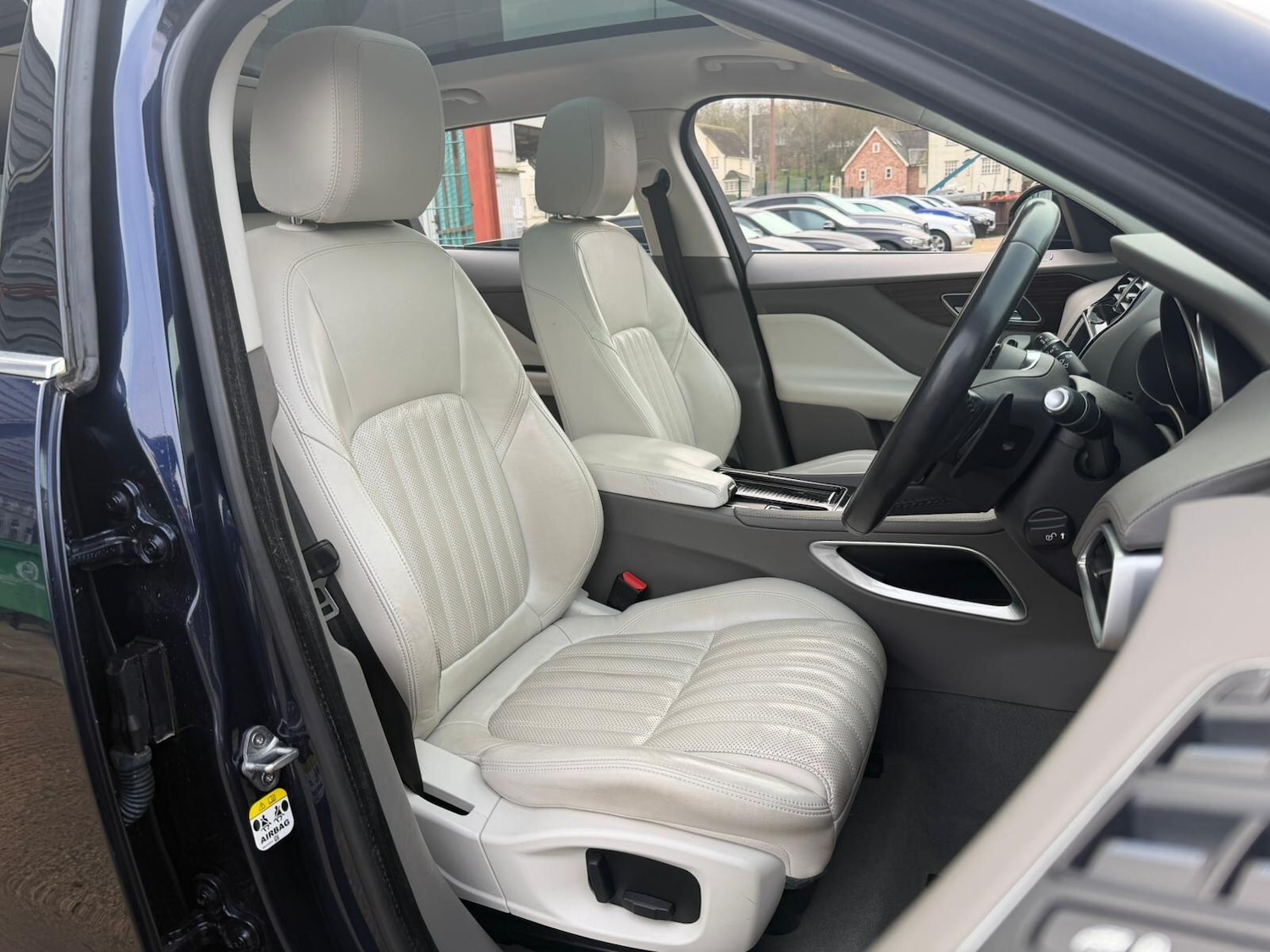 Used Jaguar F-Pace 2018 for sale - 76965146: Photo 17