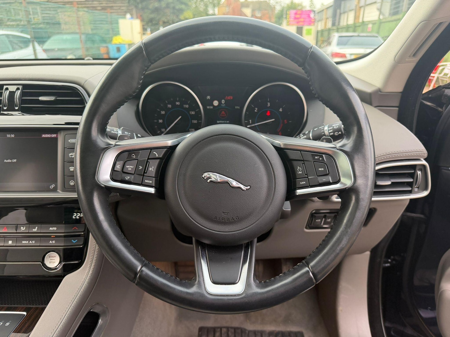 Used Jaguar F-Pace 2018 for sale - 76965146: Photo 29