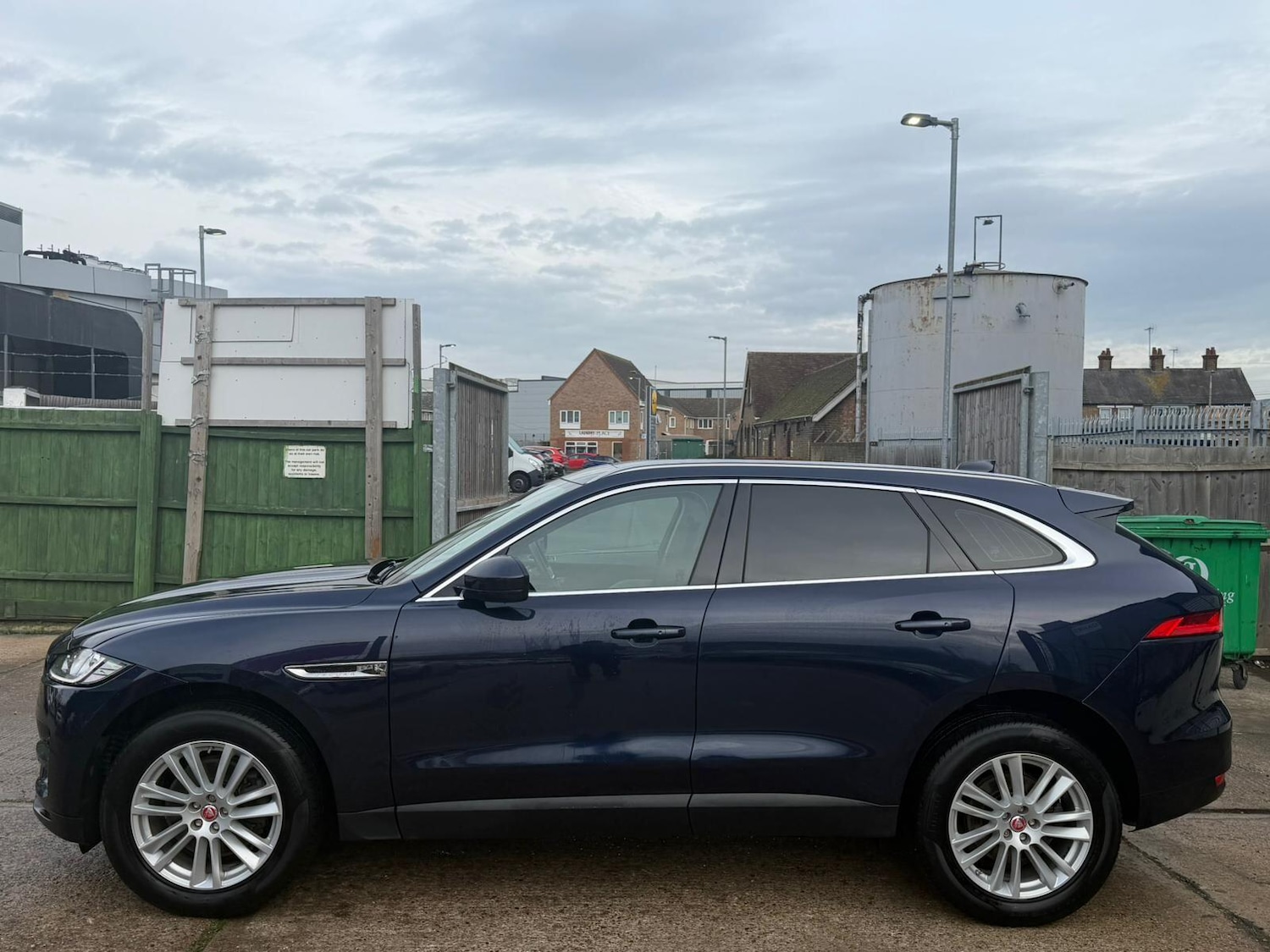 Used Jaguar F-Pace 2018 for sale - 76965146: Photo 8