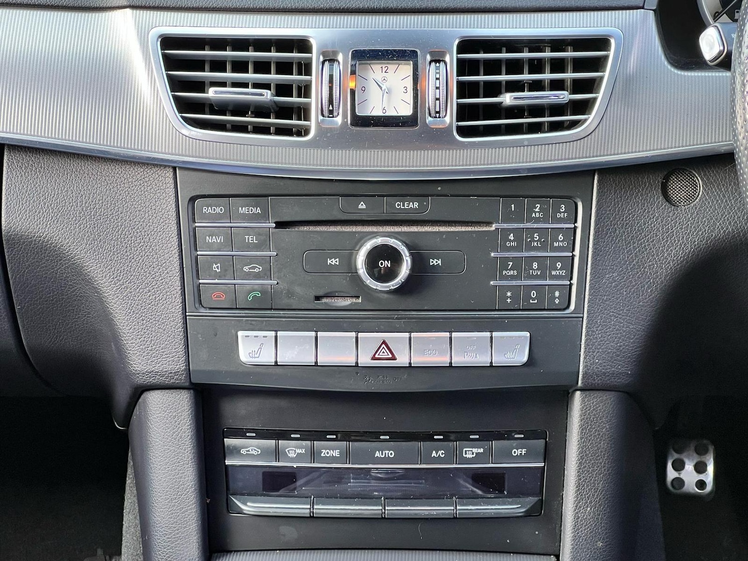 Used Mercedes-Benz E Class 2015 for sale - 77155779: Photo 18