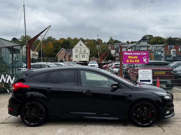 Used Ford Focus 2018 for sale - 76238551: Photo 3