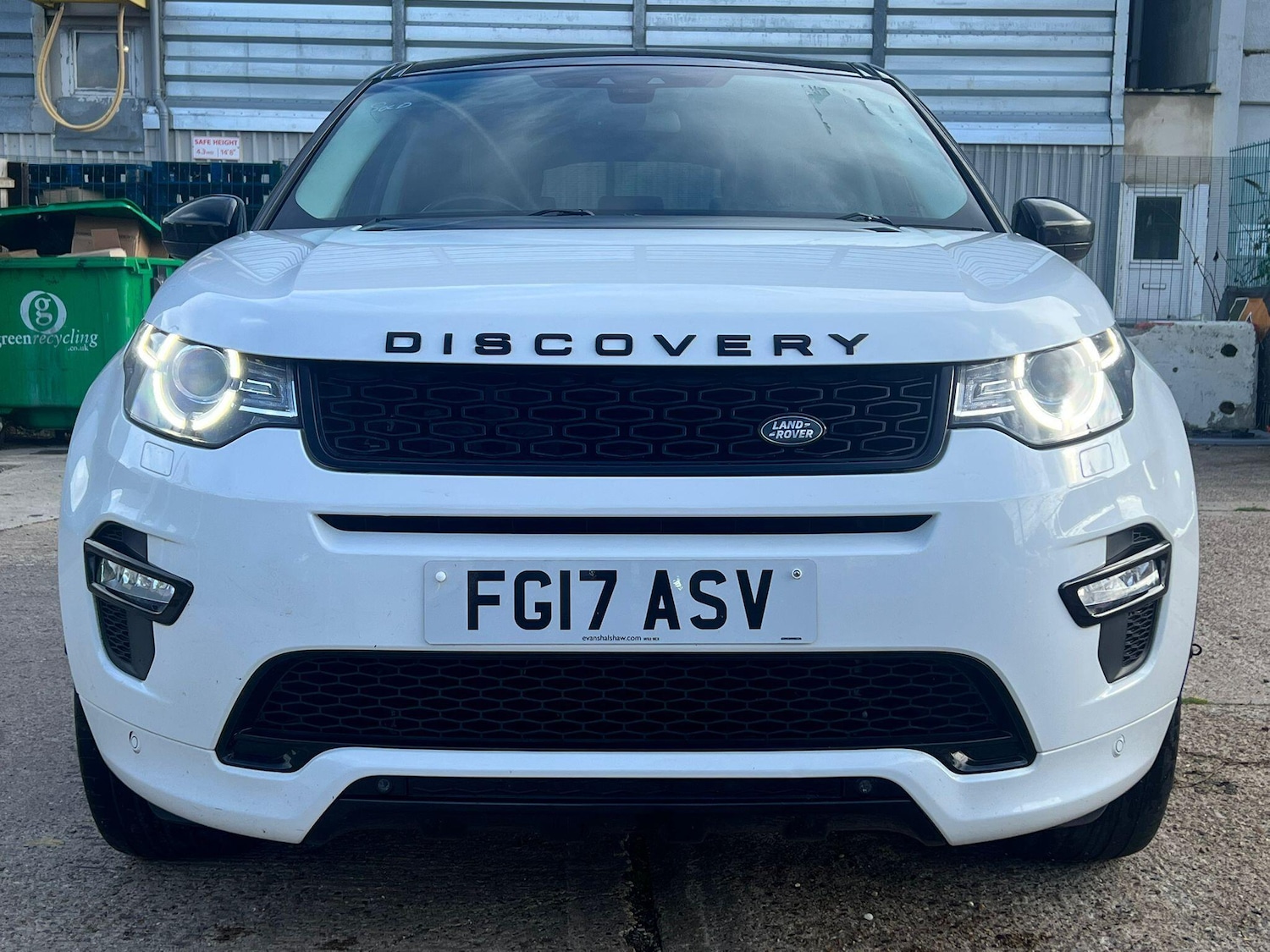 Used Land Rover Discovery Sport 2017 for sale - 76337408: Photo 13