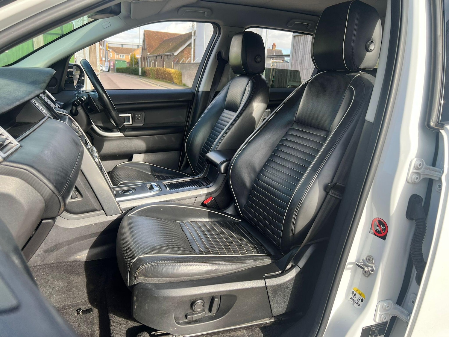 Used Land Rover Discovery Sport 2017 for sale - 76337408: Photo 23