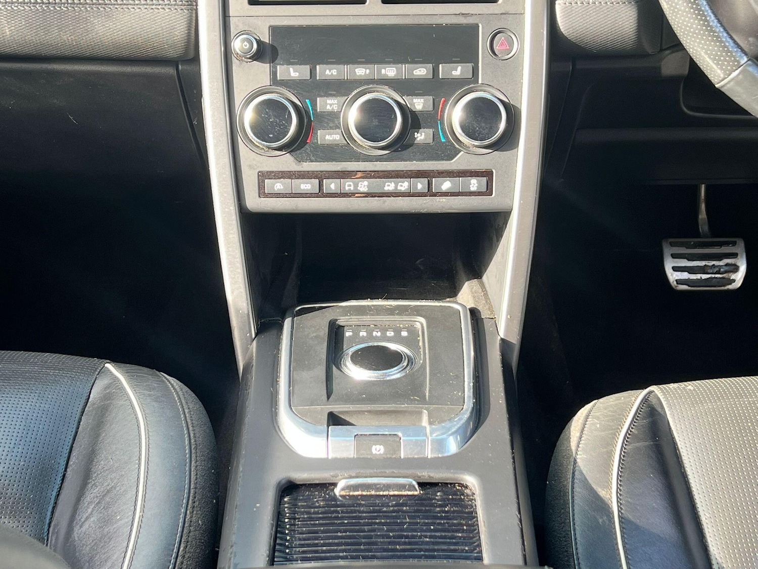 Used Land Rover Discovery Sport 2017 for sale - 76337408: Photo 27