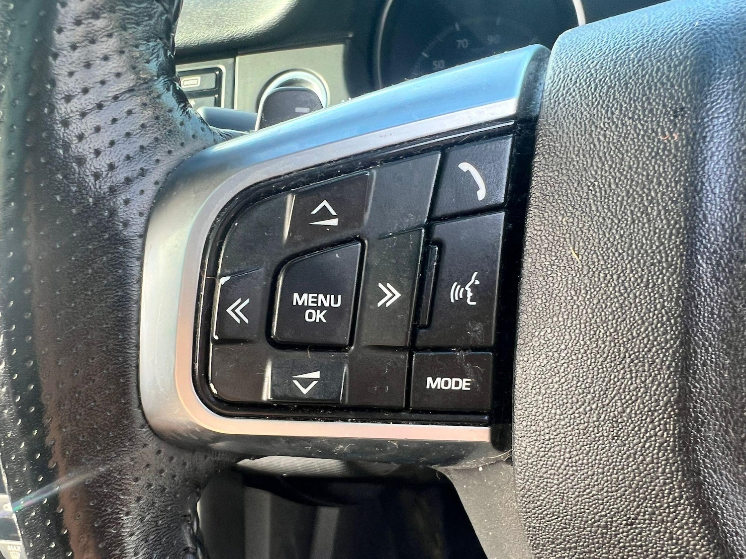 Used Land Rover Discovery Sport 2017 for sale - 76337408: Photo 29