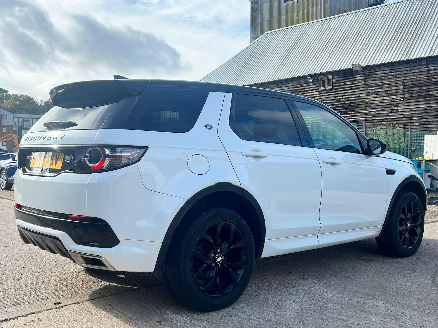 Used Land Rover Discovery Sport 2017 for sale - 76337408: Photo 5