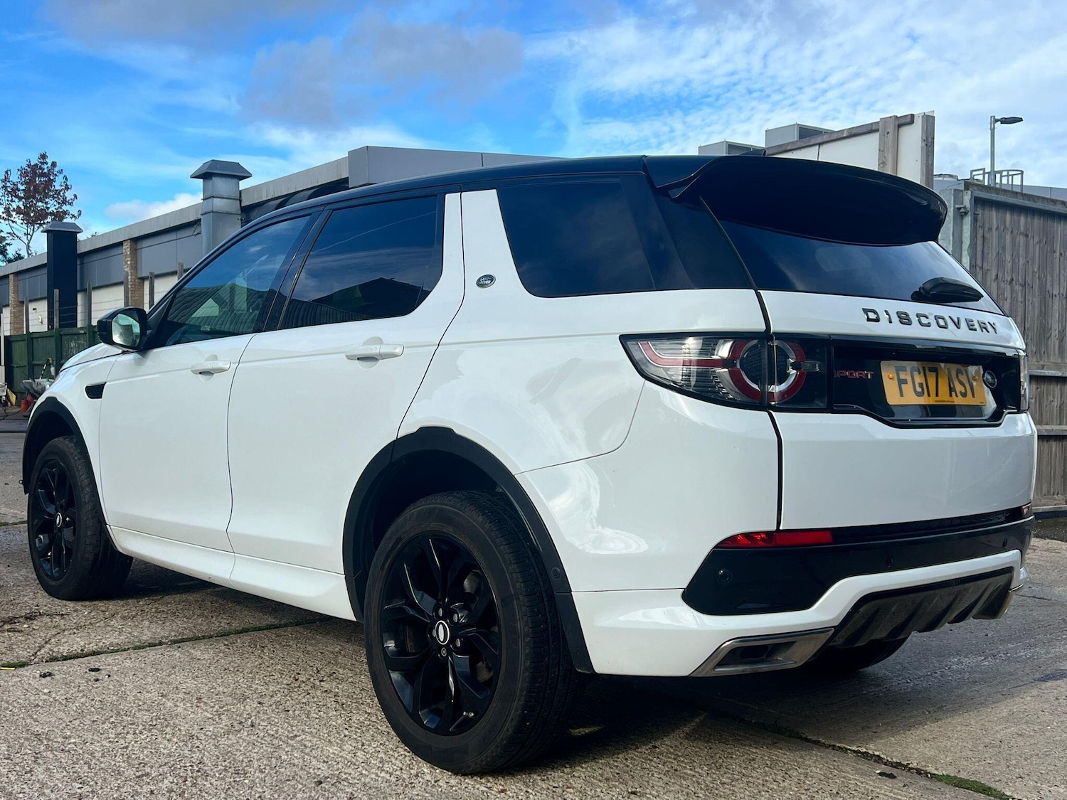 Used Land Rover Discovery Sport 2017 for sale - 76337408: Photo 8