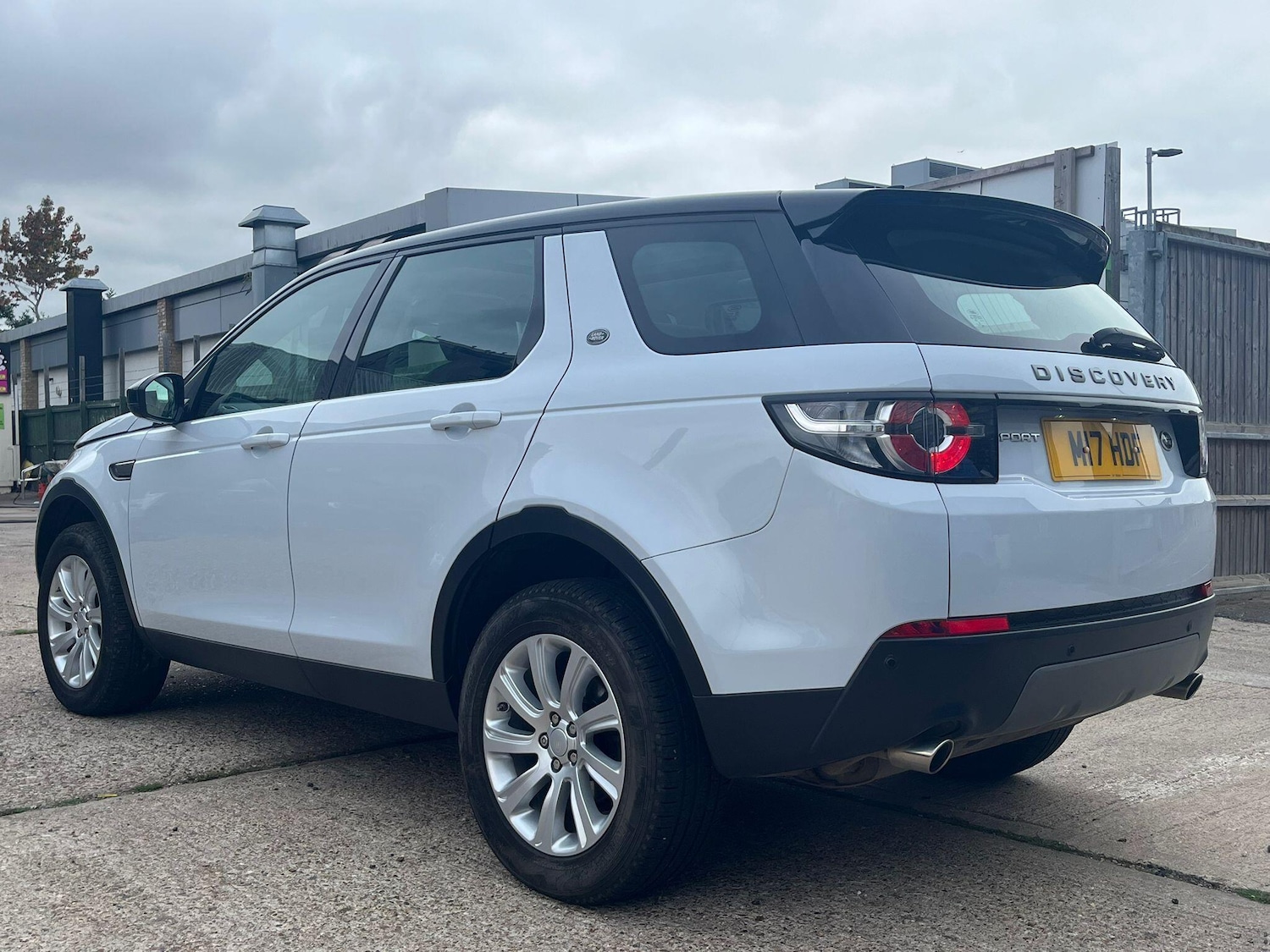 Used Land Rover Discovery Sport 2016 for sale - 76259672: Photo 15