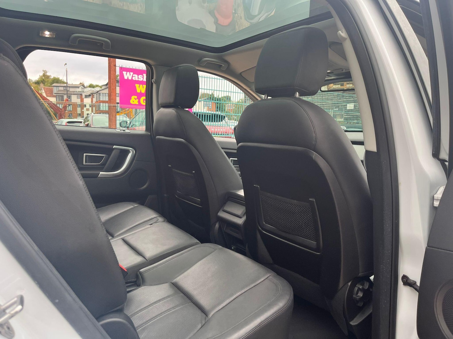 Used Land Rover Discovery Sport 2016 for sale - 76259672: Photo 16