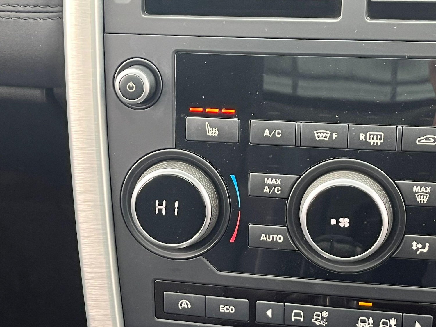 Used Land Rover Discovery Sport 2016 for sale - 76259672: Photo 2