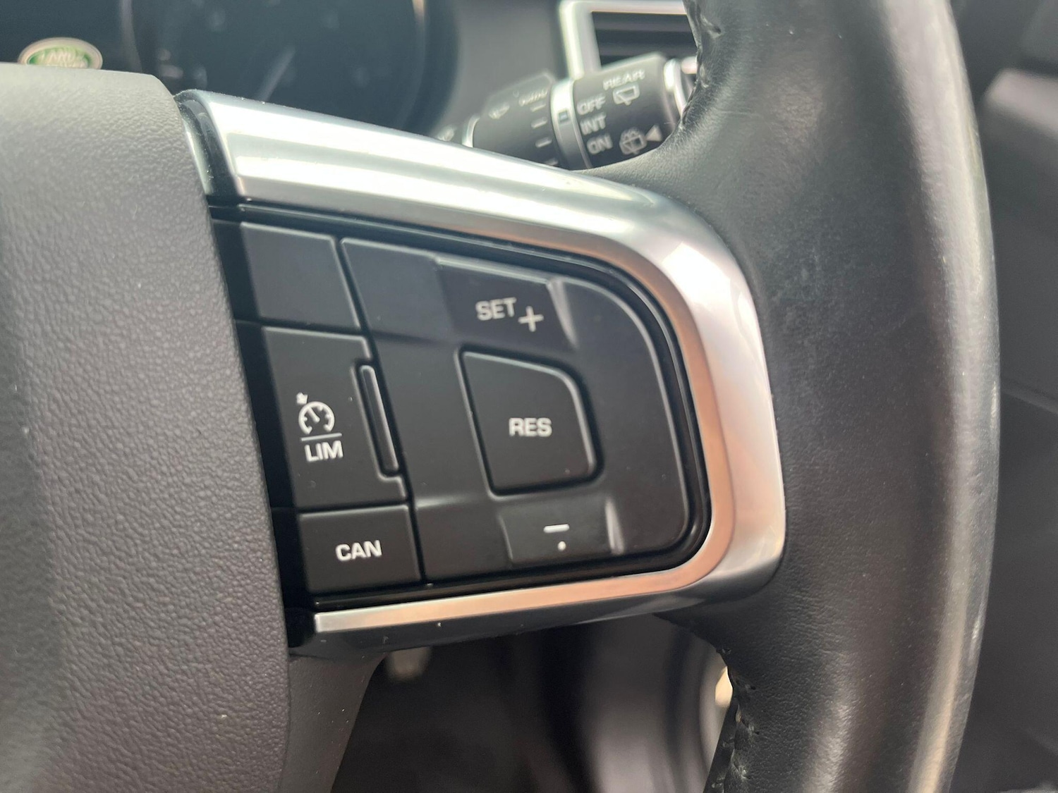 Used Land Rover Discovery Sport 2016 for sale - 76259672: Photo 28