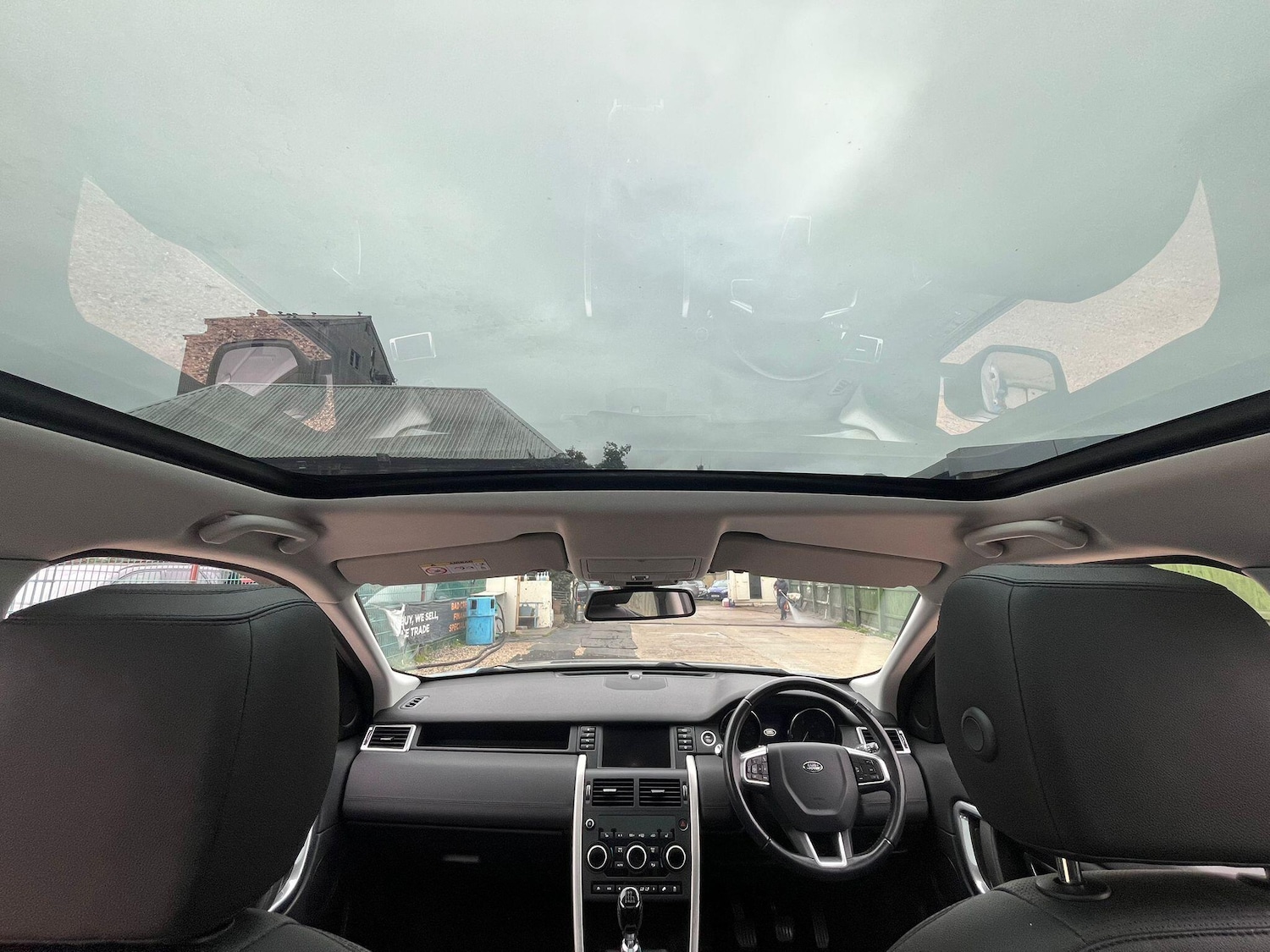 Used Land Rover Discovery Sport 2016 for sale - 76259672: Photo 4