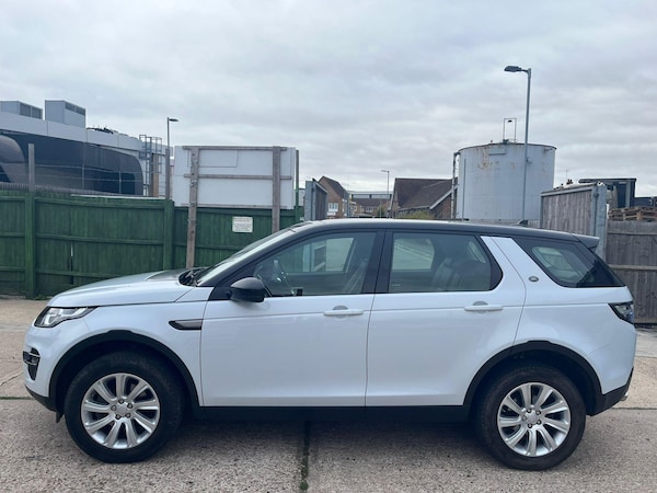 Used Land Rover Discovery Sport 2016 for sale - 76259672: Photo 5