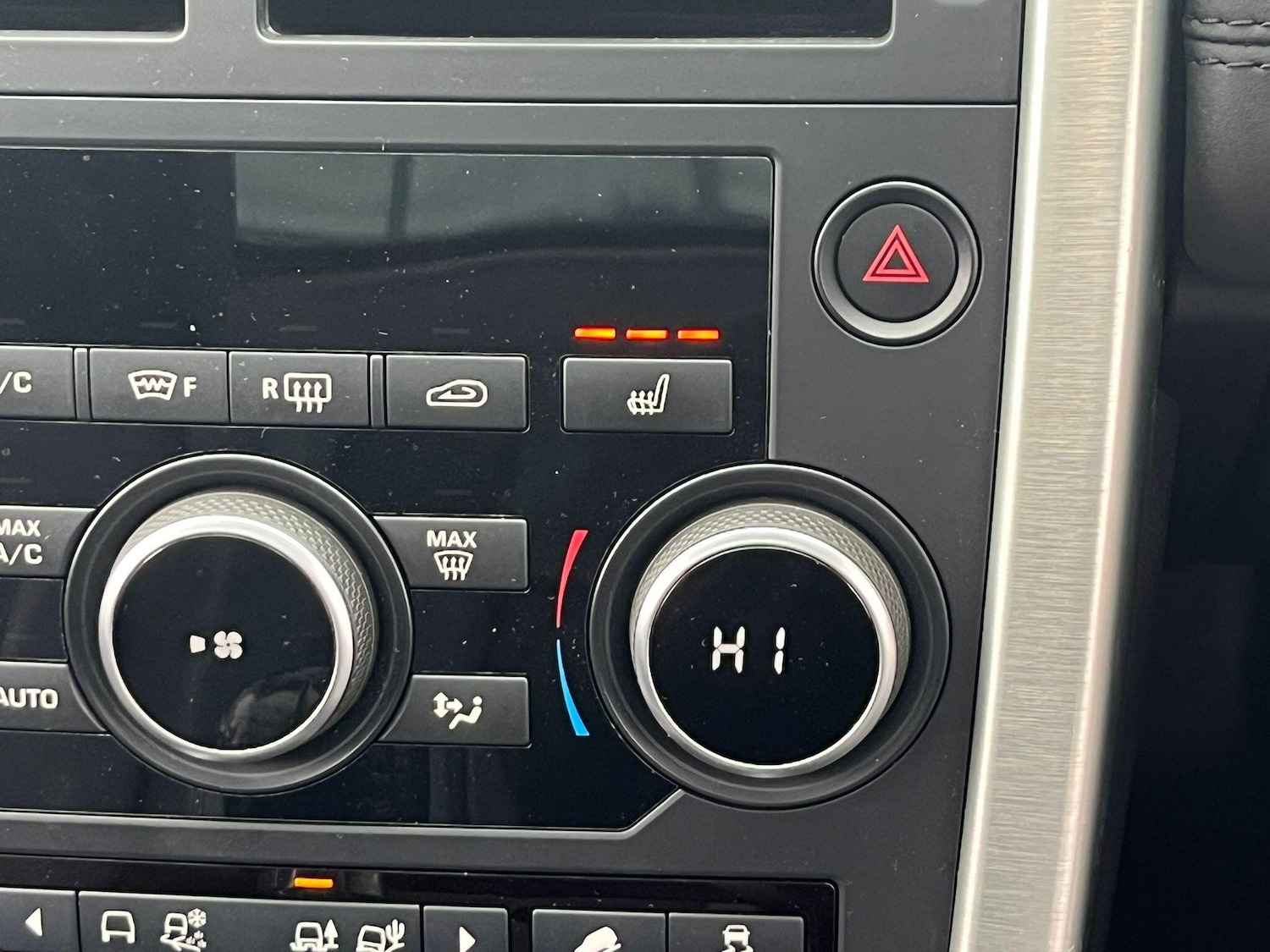 Used Land Rover Discovery Sport 2016 for sale - 76259672: Photo 8