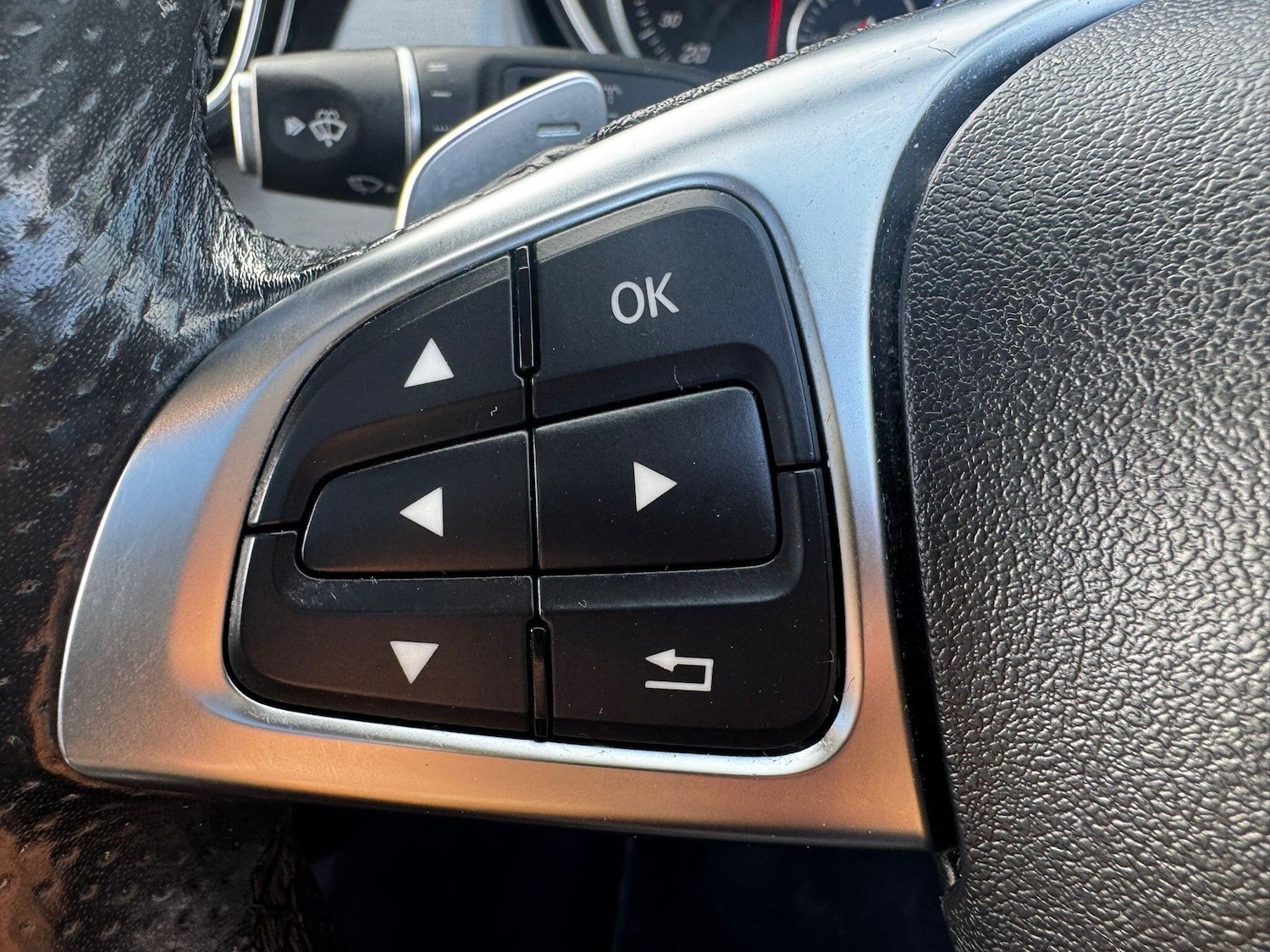 Used Mercedes-Benz GLE for sale - 77705357: Photo 28