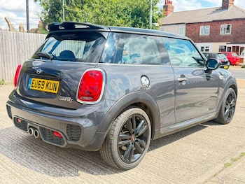Used MINI Hatch 2019 for sale - 79388744: Photo