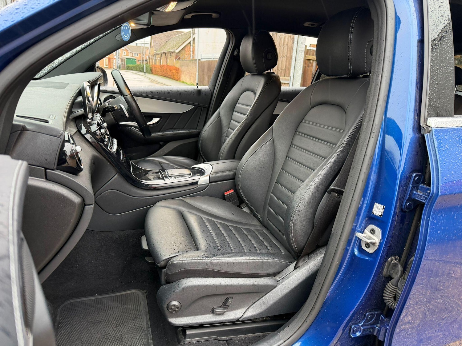 Used Mercedes-Benz GLC 2022 for sale - 77216232: Photo 30