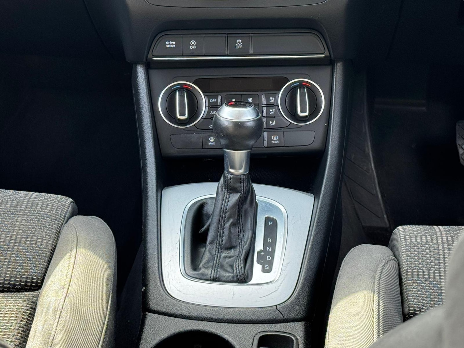 Used Audi Q3 2017 for sale - 77454719: Photo 13