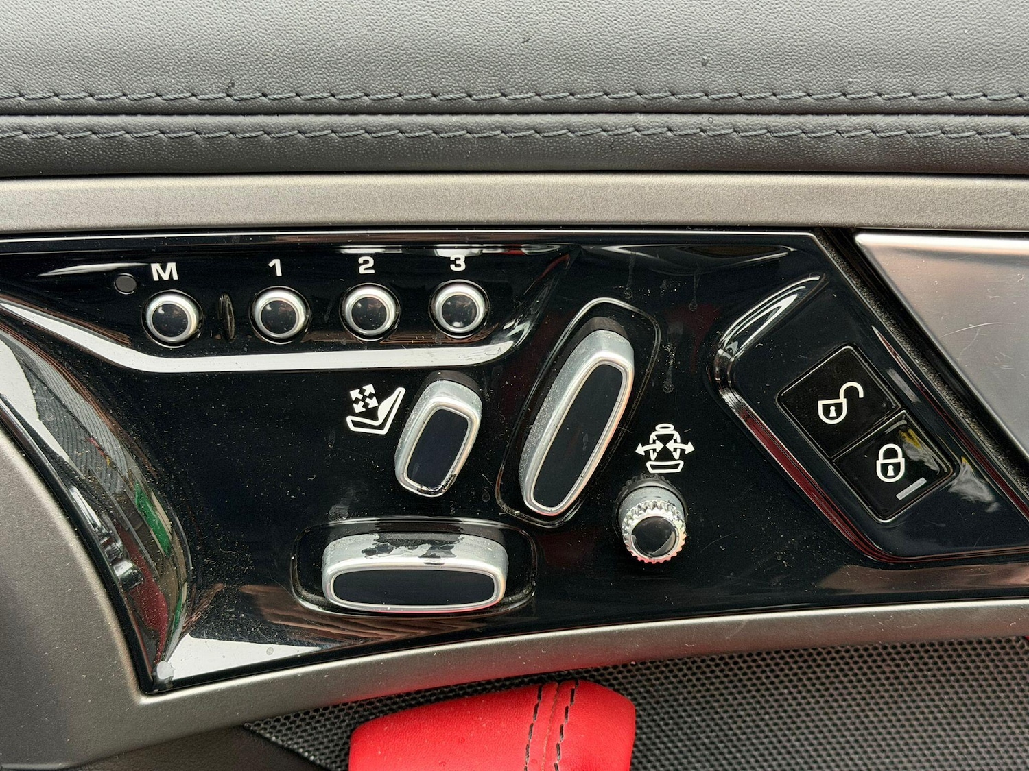 Used Jaguar F-Type 2013 for sale - 76993508: Photo 20