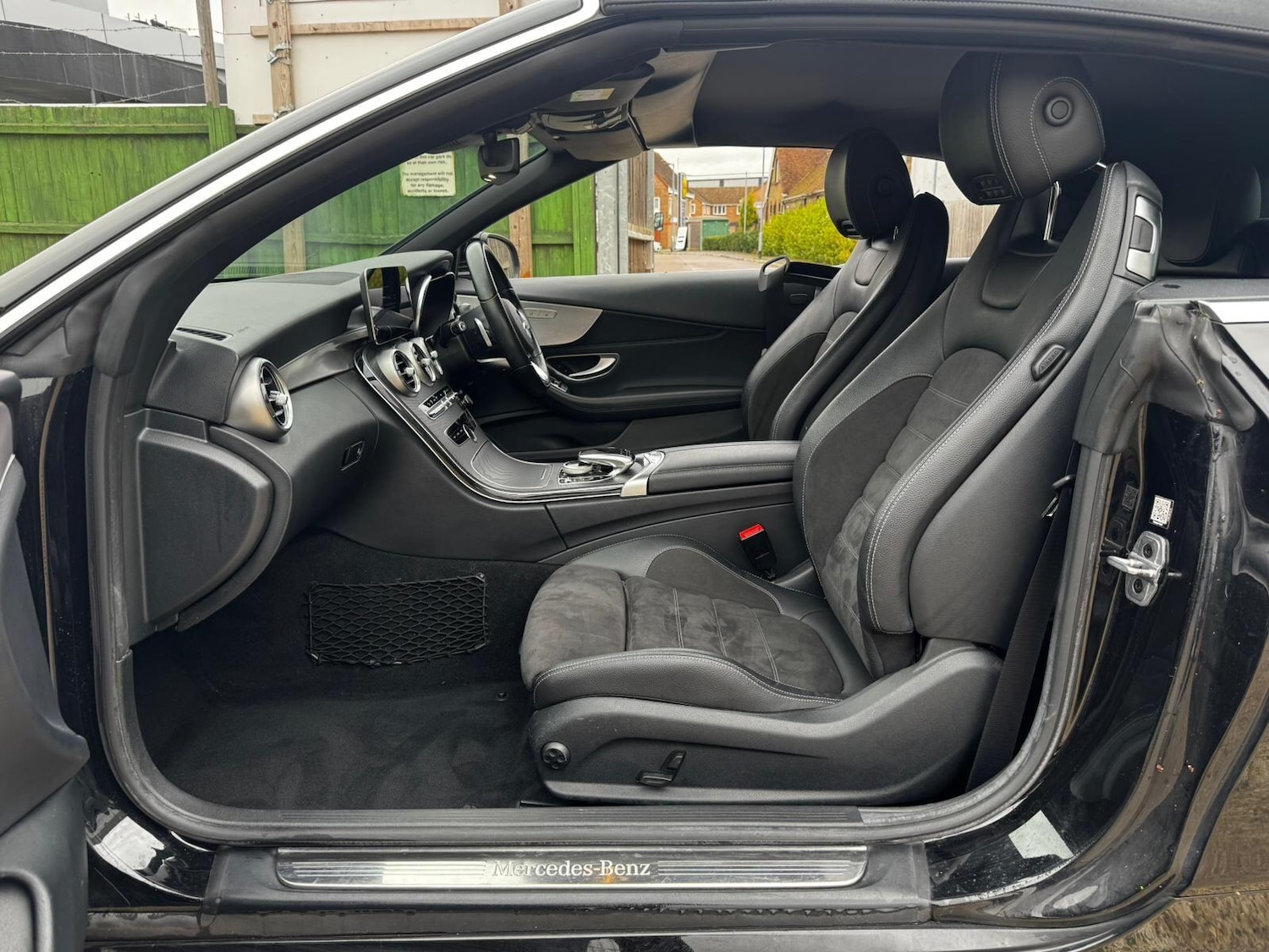 Used Mercedes-Benz C Class 2021 for sale - 76865975: Photo 16