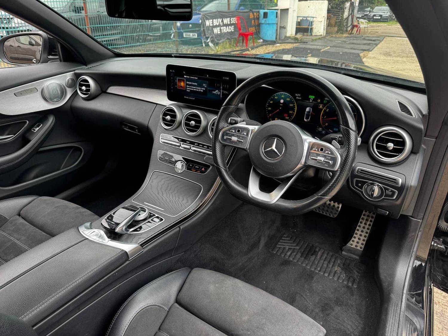 Used Mercedes-Benz C Class 2021 for sale - 76865975: Photo 9