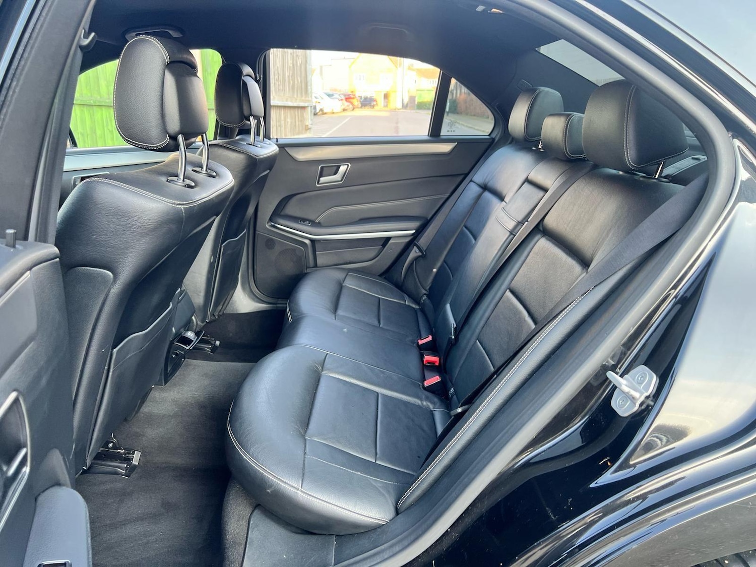 Used Mercedes-Benz E Class 2015 for sale - 76865710: Photo 25