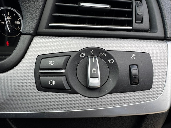 Used BMW 5 Series 2014 for sale - 76121952: Photo 30
