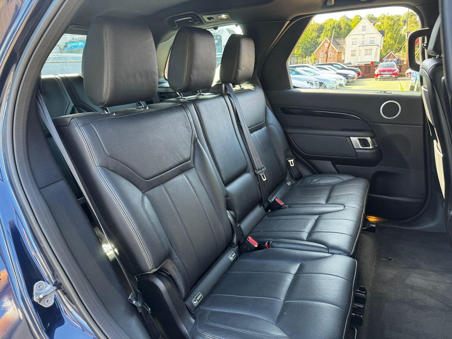 Used Land Rover Discovery 2018 for sale - 76990006: Photo 18