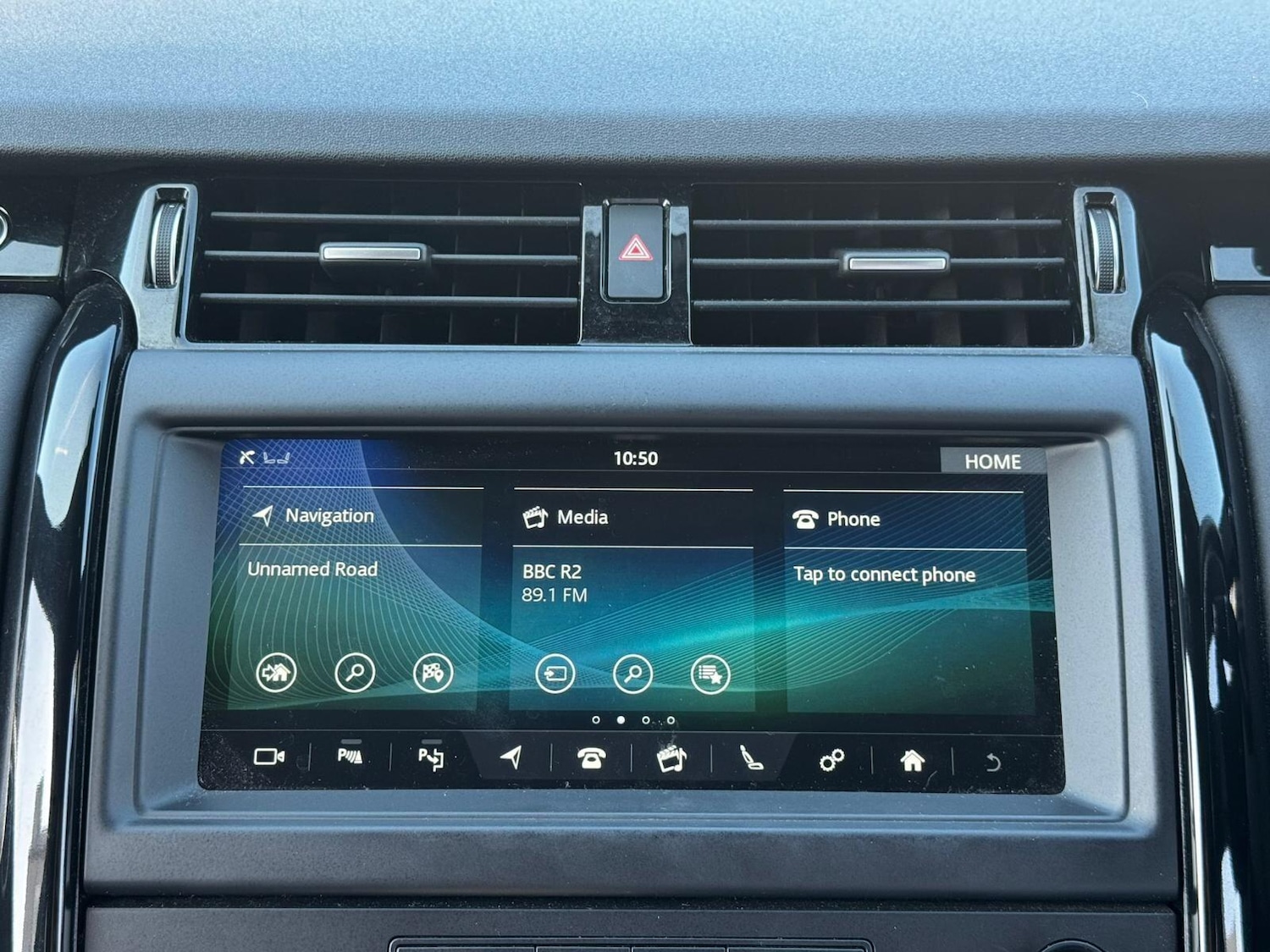 Used Land Rover Discovery 2018 for sale - 76990006: Photo 4