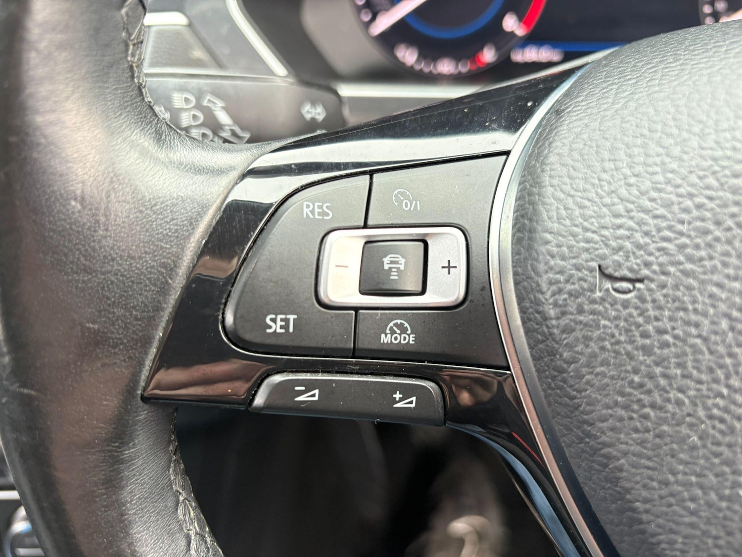 Used Volkswagen Tiguan 2018 for sale - 77386356: Photo 29